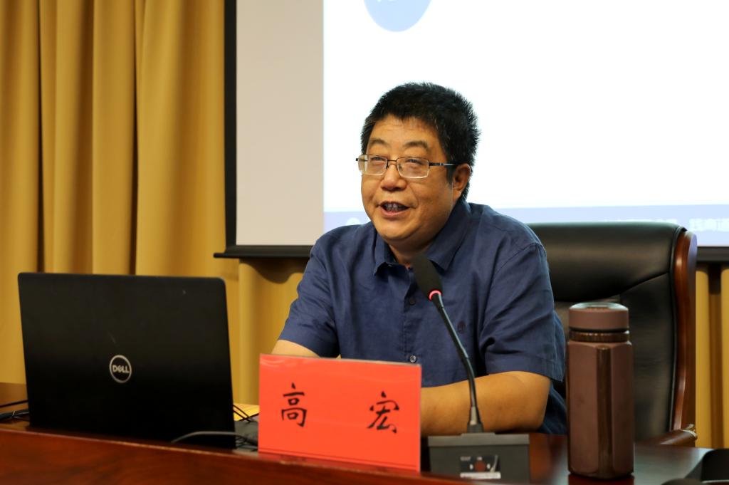 校领导刘东志,杜长有,苏丰出席,副校长陈莉主持,全